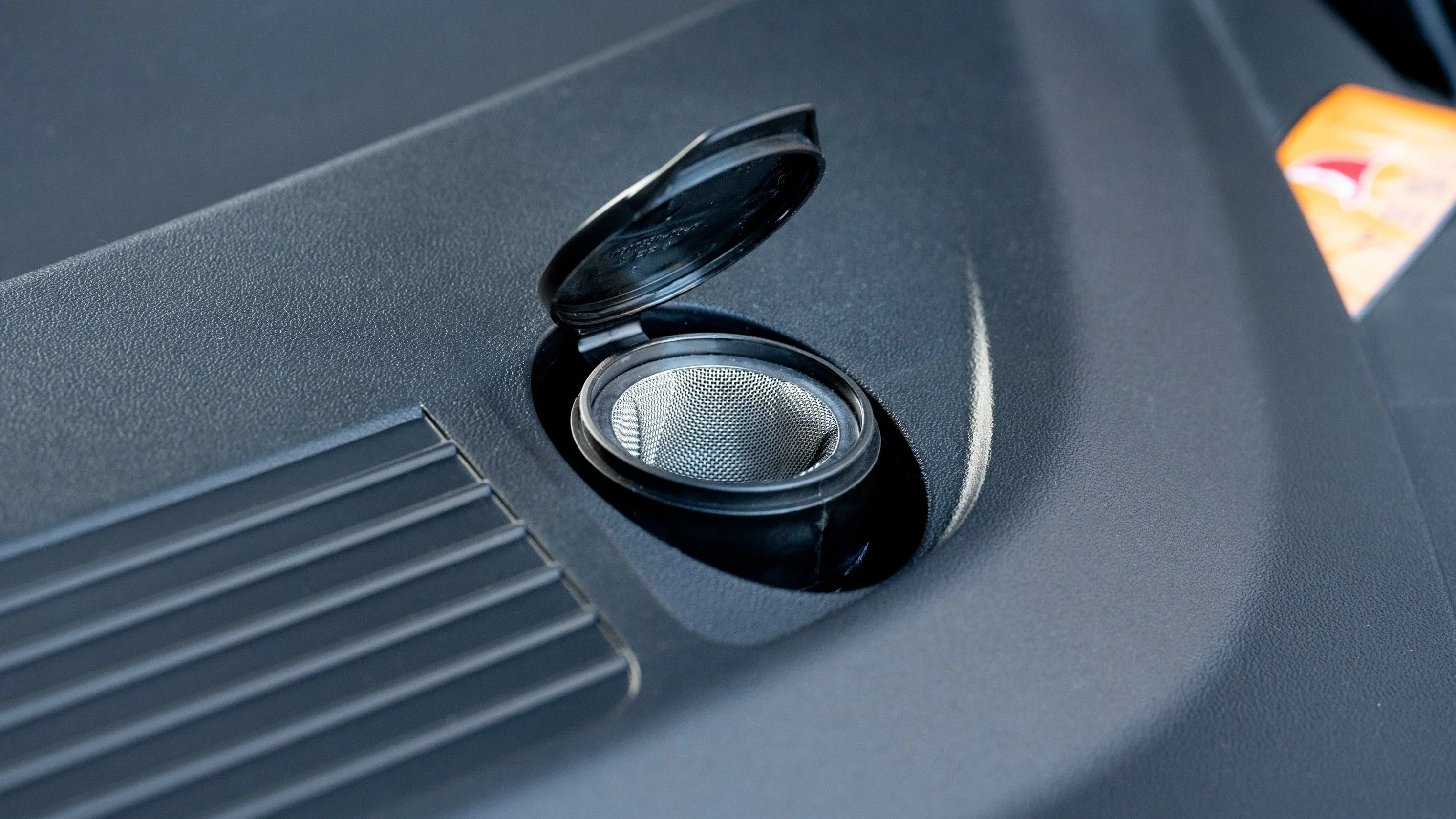 Tesla Model S/3/X/Y Ruitenwisservloeistof Filter - Image 2