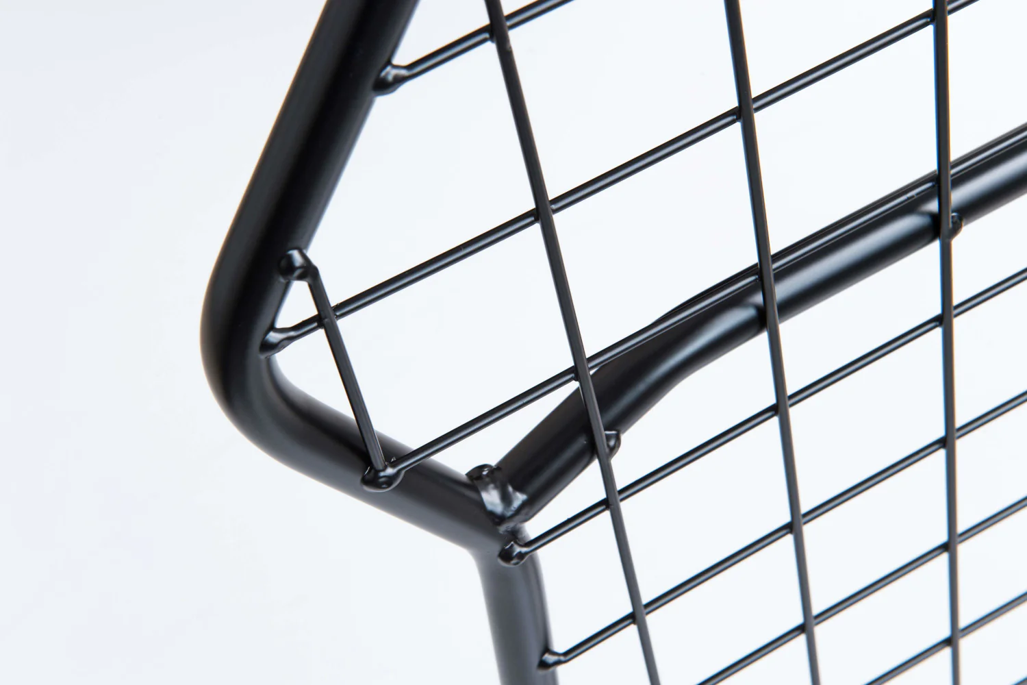 Tesla Model Y Hondenrek van Kleinmetall Masterline – Veilig & Conform EU-Normen - Image 7