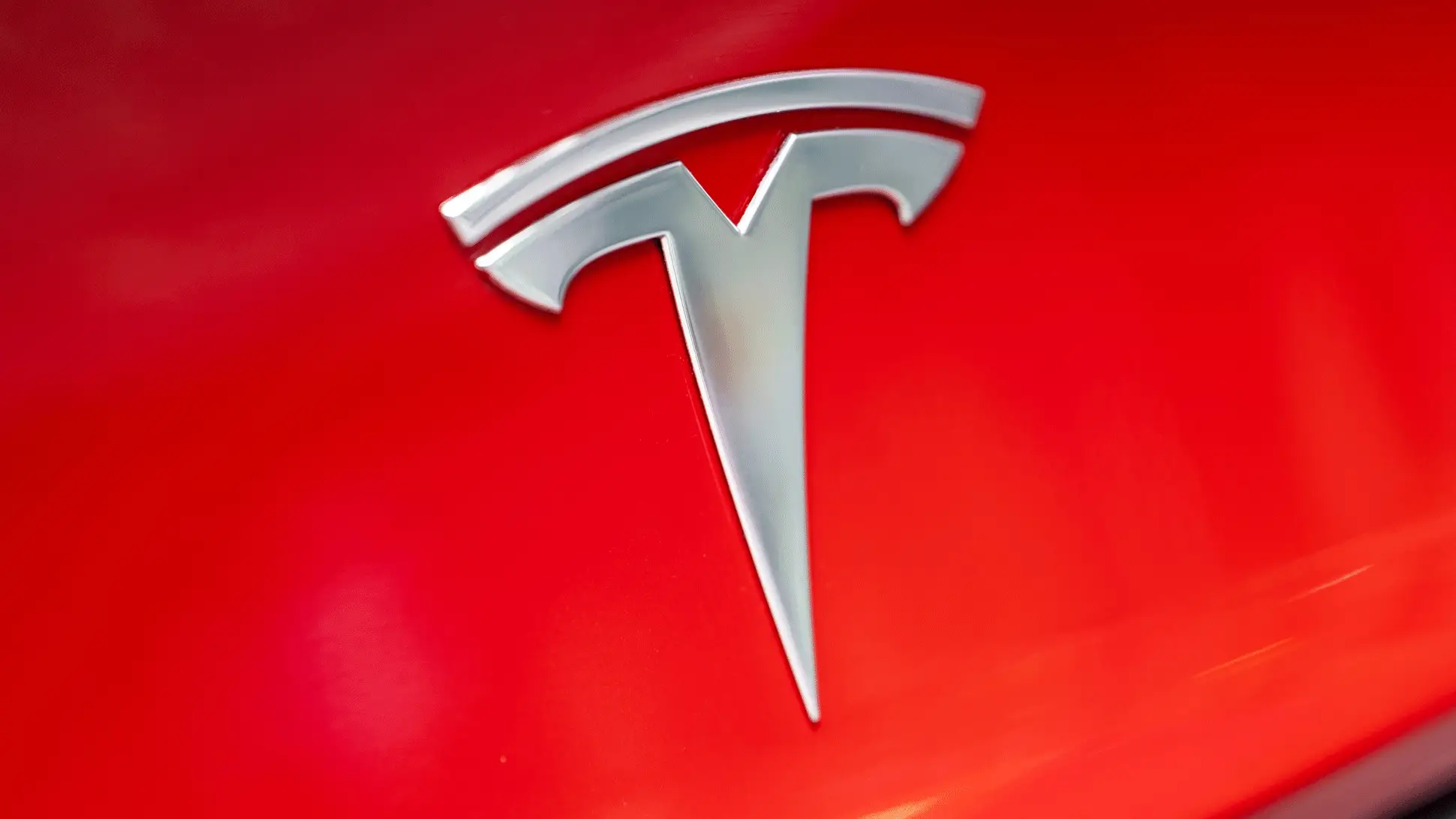 Tesla Model Y Logo Emblemen Zwart - Image 6